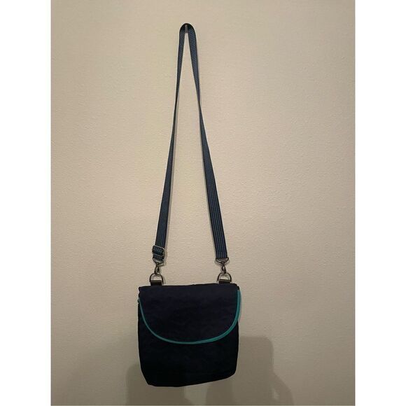 Thirty-One Vary You Crossbody Purse - Picture 2 of 4